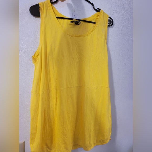 Lands End yellow tank top - Picture 2 of 4